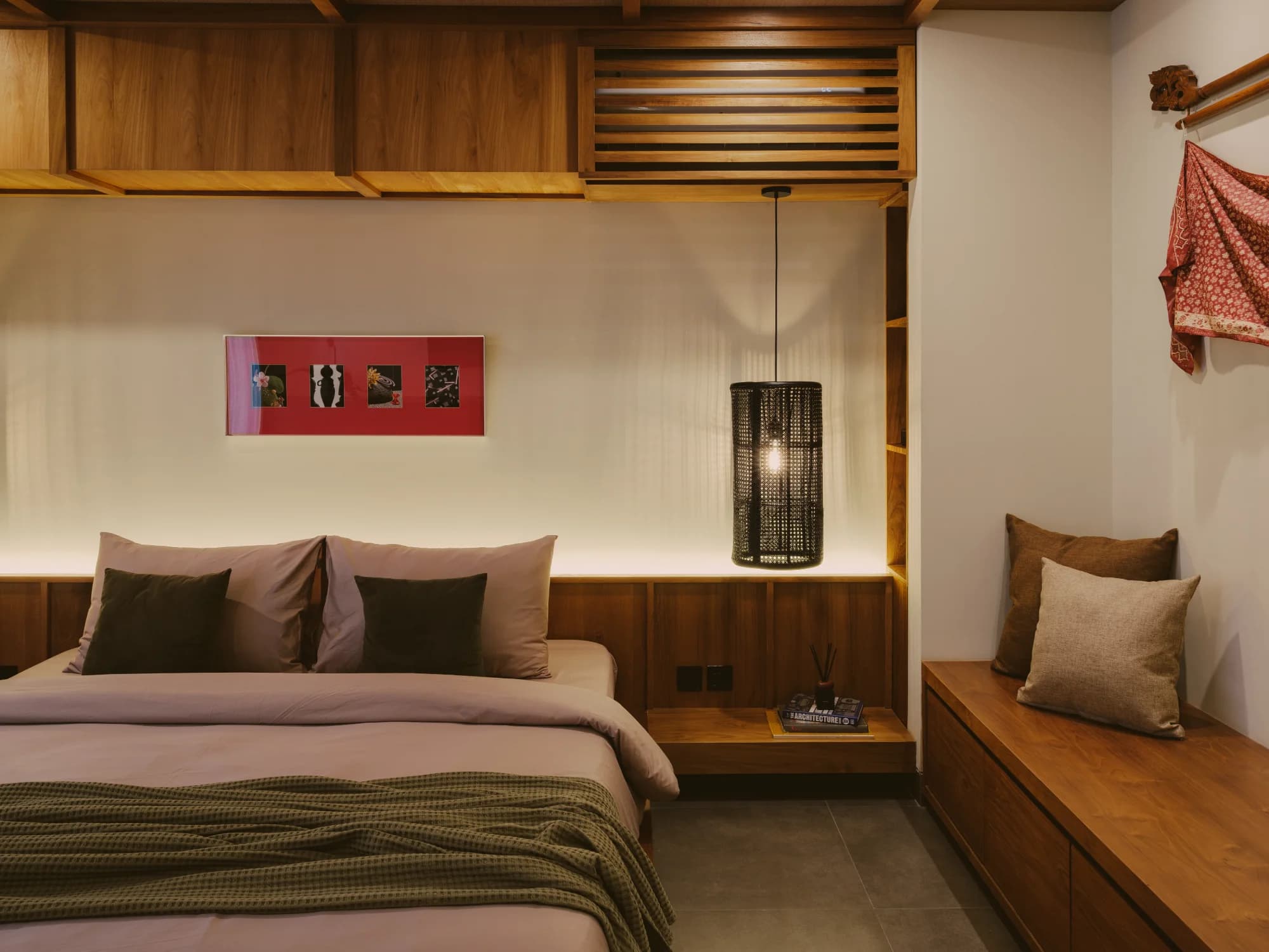 Tropical boutique resort relaxation lounge and mezzanine comfort